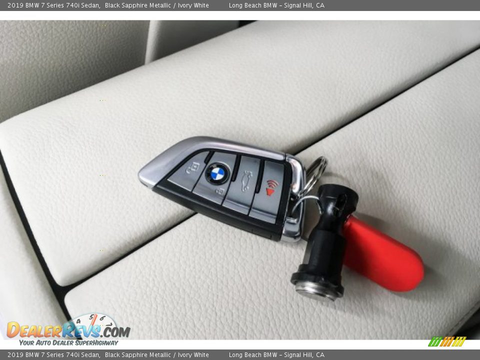 2019 BMW 7 Series 740i Sedan Black Sapphire Metallic / Ivory White Photo #11