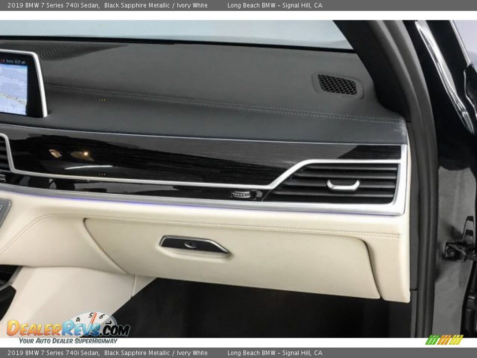 2019 BMW 7 Series 740i Sedan Black Sapphire Metallic / Ivory White Photo #27