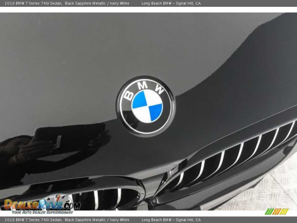 2019 BMW 7 Series 740i Sedan Black Sapphire Metallic / Ivory White Photo #32