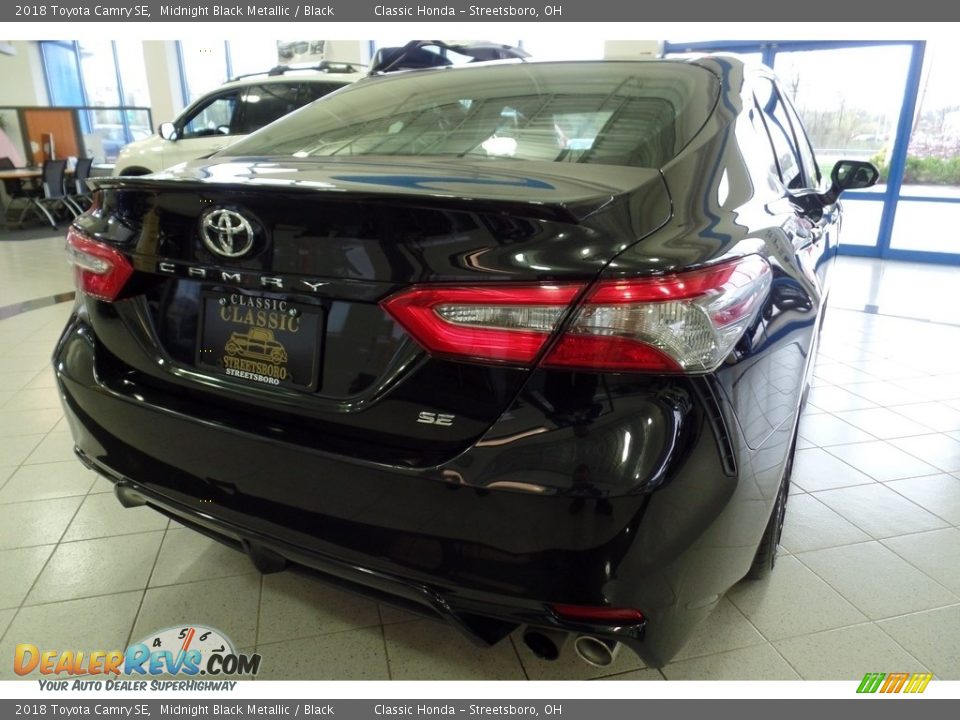 2018 Toyota Camry SE Midnight Black Metallic / Black Photo #10