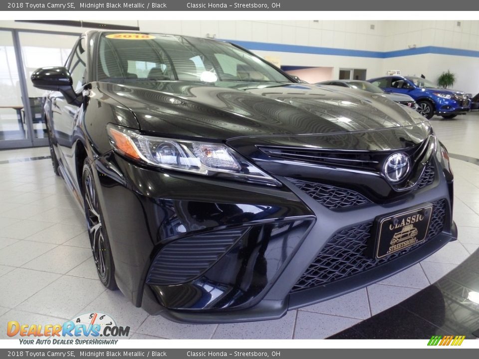 2018 Toyota Camry SE Midnight Black Metallic / Black Photo #12