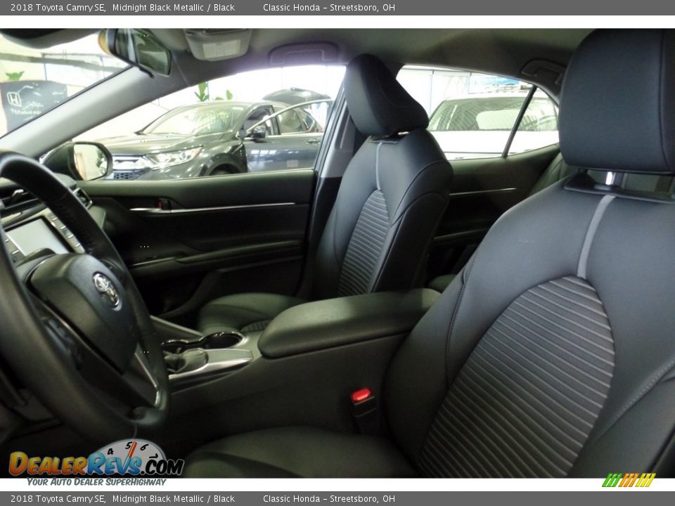 2018 Toyota Camry SE Midnight Black Metallic / Black Photo #16
