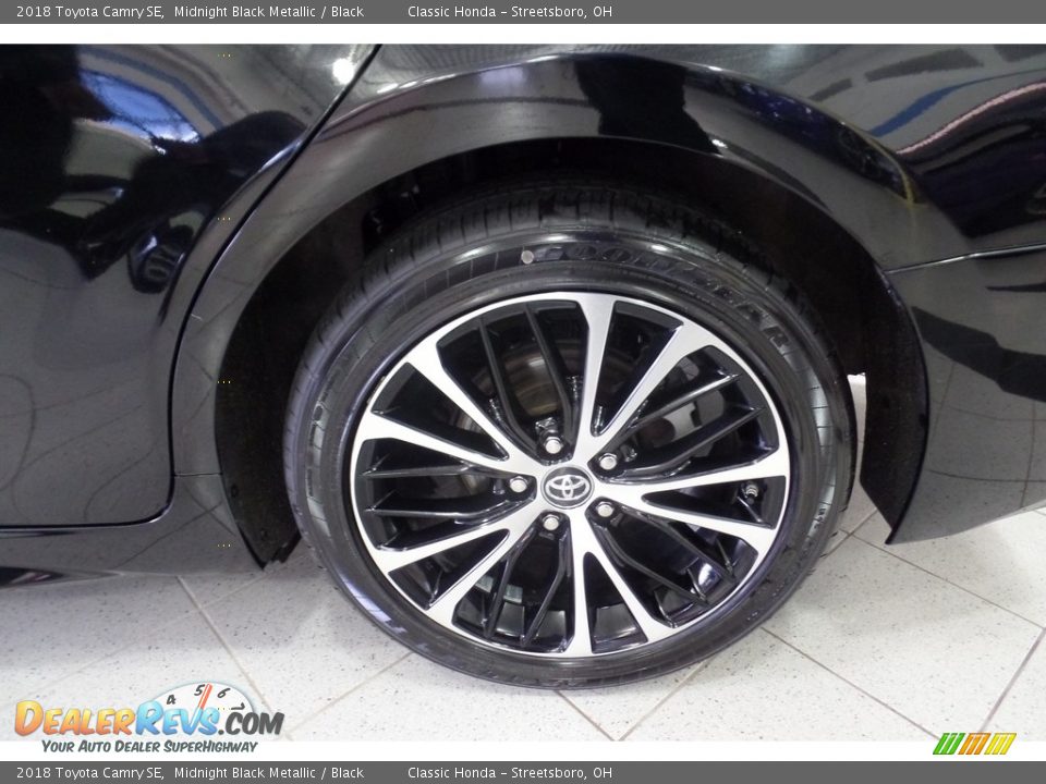 2018 Toyota Camry SE Midnight Black Metallic / Black Photo #34