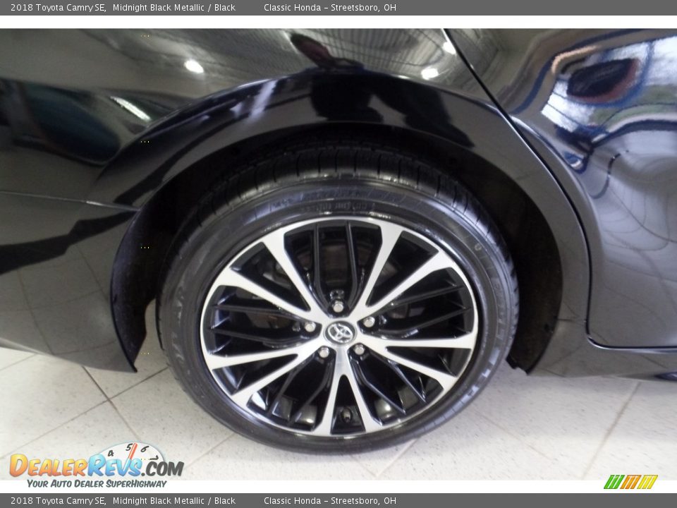 2018 Toyota Camry SE Midnight Black Metallic / Black Photo #36