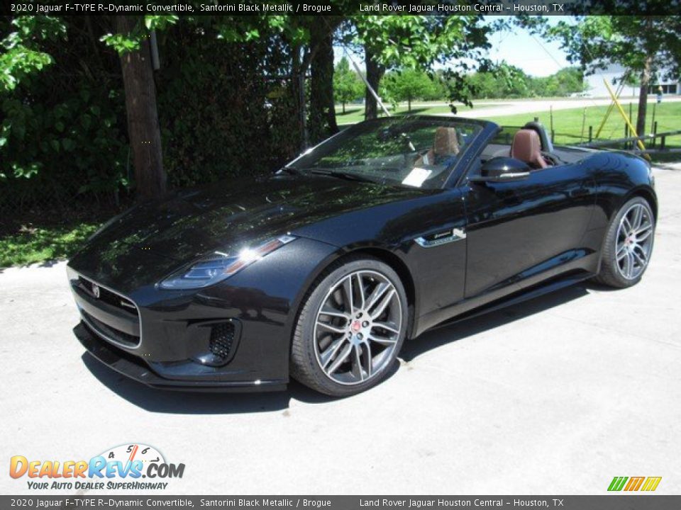 Front 3/4 View of 2020 Jaguar F-TYPE R-Dynamic Convertible Photo #10