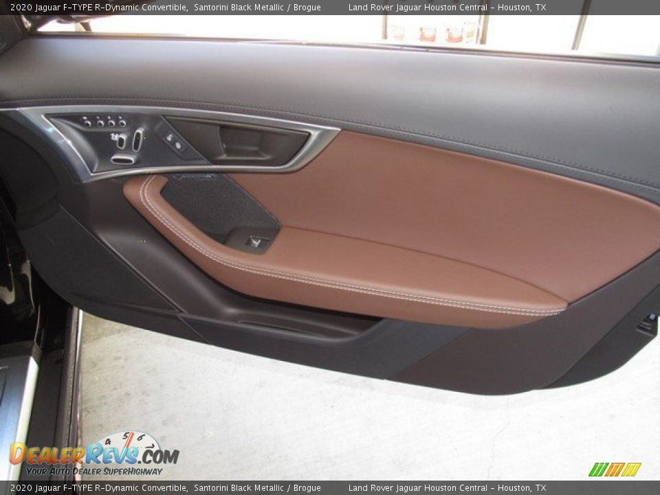 Door Panel of 2020 Jaguar F-TYPE R-Dynamic Convertible Photo #15