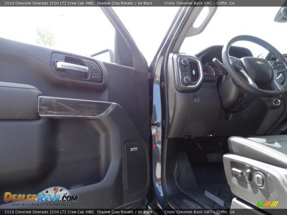 2019 Chevrolet Silverado 1500 LTZ Crew Cab 4WD Shadow Gray Metallic / Jet Black Photo #12