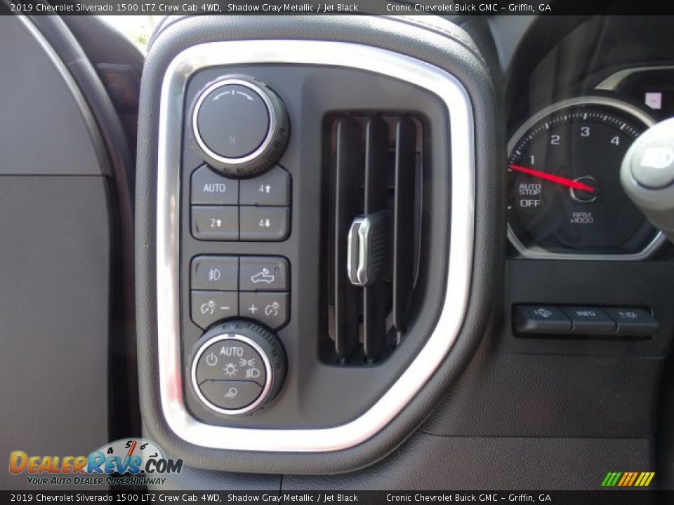 2019 Chevrolet Silverado 1500 LTZ Crew Cab 4WD Shadow Gray Metallic / Jet Black Photo #17