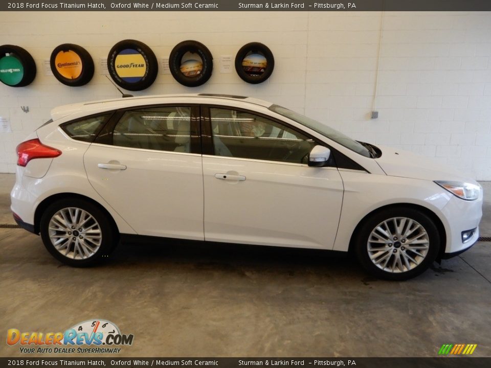 2018 Ford Focus Titanium Hatch Oxford White / Medium Soft Ceramic Photo #3