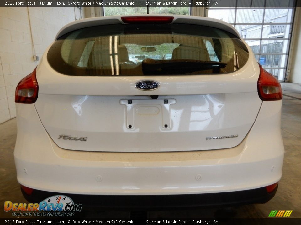 2018 Ford Focus Titanium Hatch Oxford White / Medium Soft Ceramic Photo #6