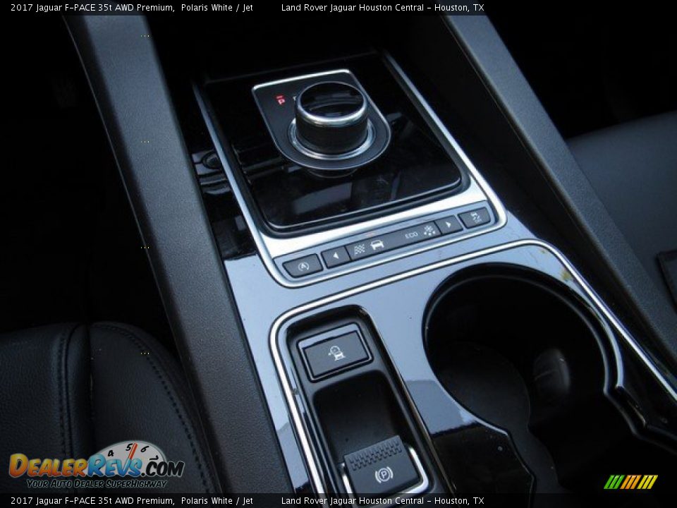 2017 Jaguar F-PACE 35t AWD Premium Polaris White / Jet Photo #36