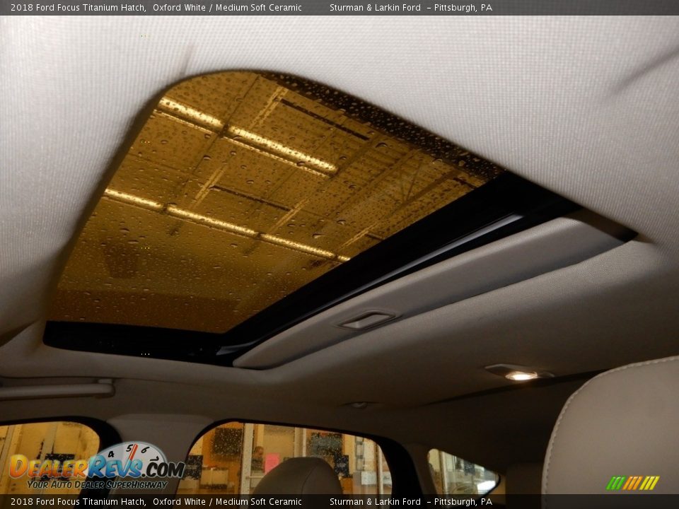 2018 Ford Focus Titanium Hatch Oxford White / Medium Soft Ceramic Photo #21