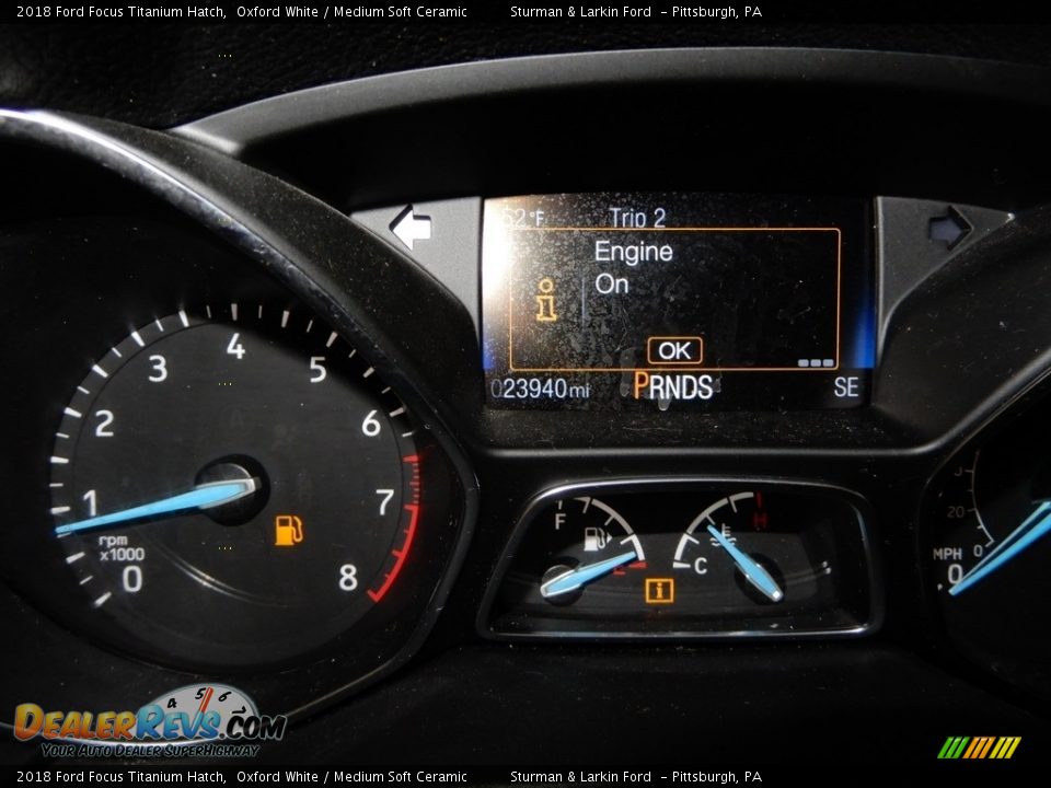 2018 Ford Focus Titanium Hatch Oxford White / Medium Soft Ceramic Photo #25