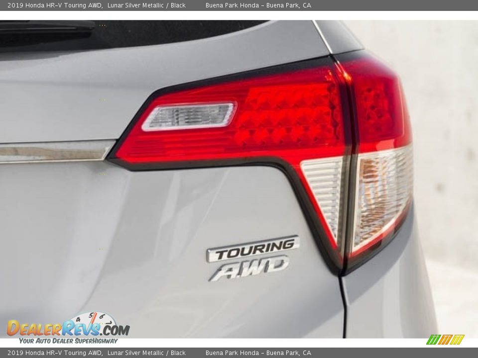 2019 Honda HR-V Touring AWD Lunar Silver Metallic / Black Photo #5