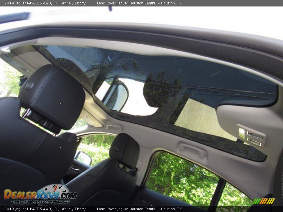 Sunroof of 2019 Jaguar I-PACE S AWD Photo #17