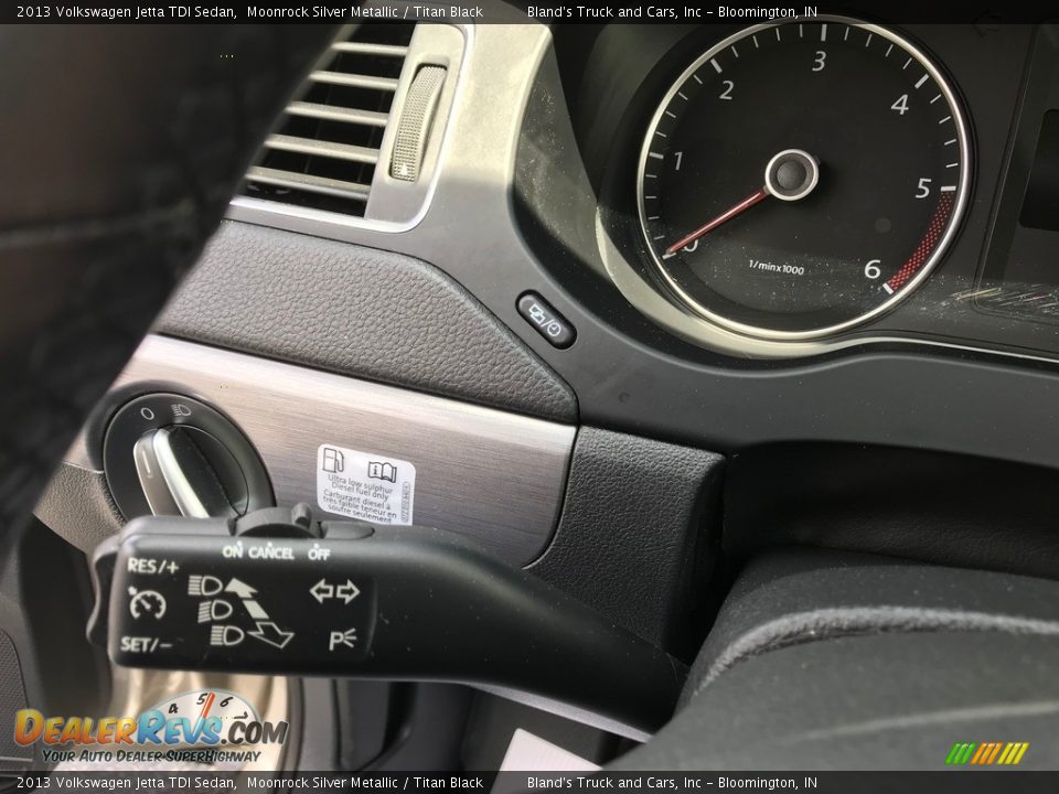 2013 Volkswagen Jetta TDI Sedan Moonrock Silver Metallic / Titan Black Photo #16