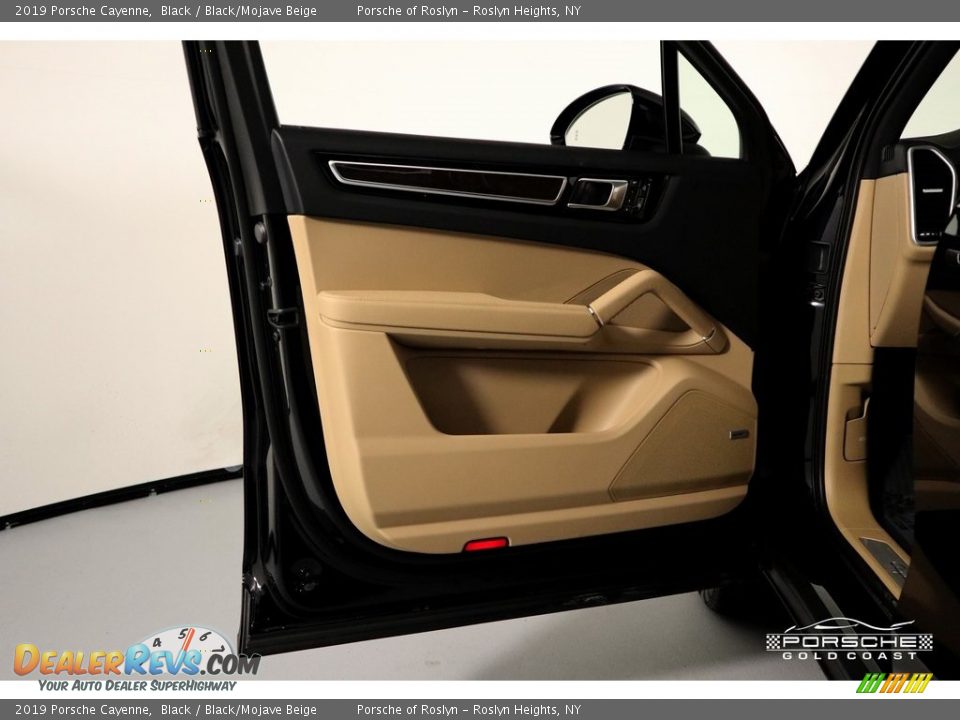 2019 Porsche Cayenne Black / Black/Mojave Beige Photo #13