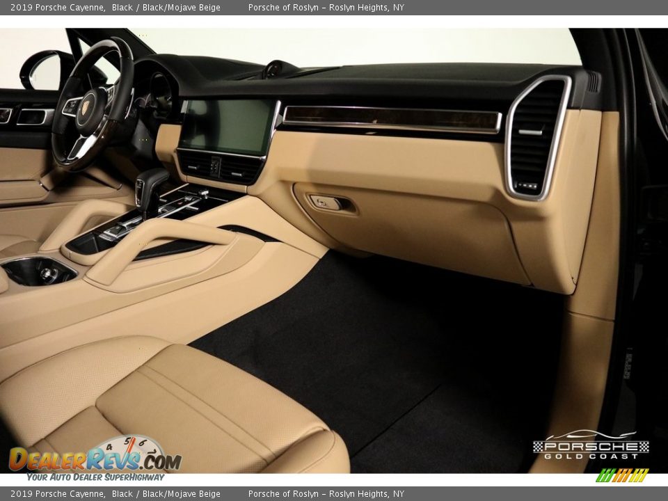 2019 Porsche Cayenne Black / Black/Mojave Beige Photo #24