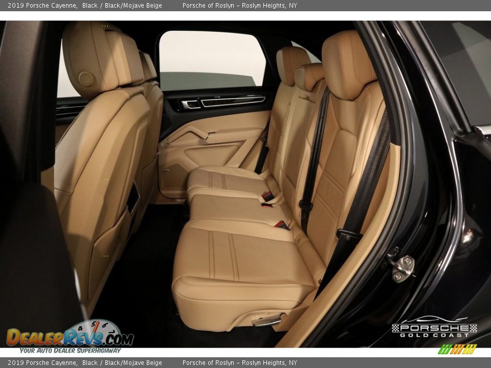 2019 Porsche Cayenne Black / Black/Mojave Beige Photo #25