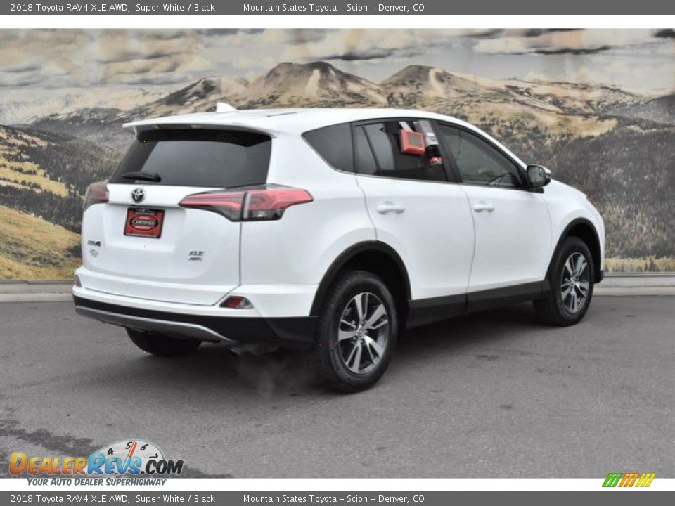 2018 Toyota RAV4 XLE AWD Super White / Black Photo #3