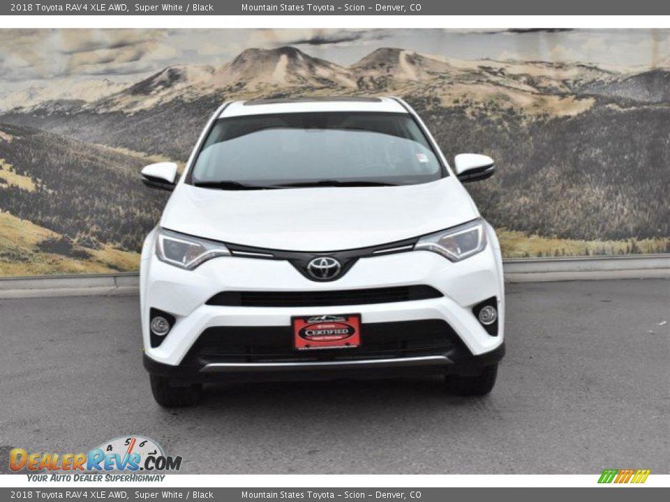 2018 Toyota RAV4 XLE AWD Super White / Black Photo #4