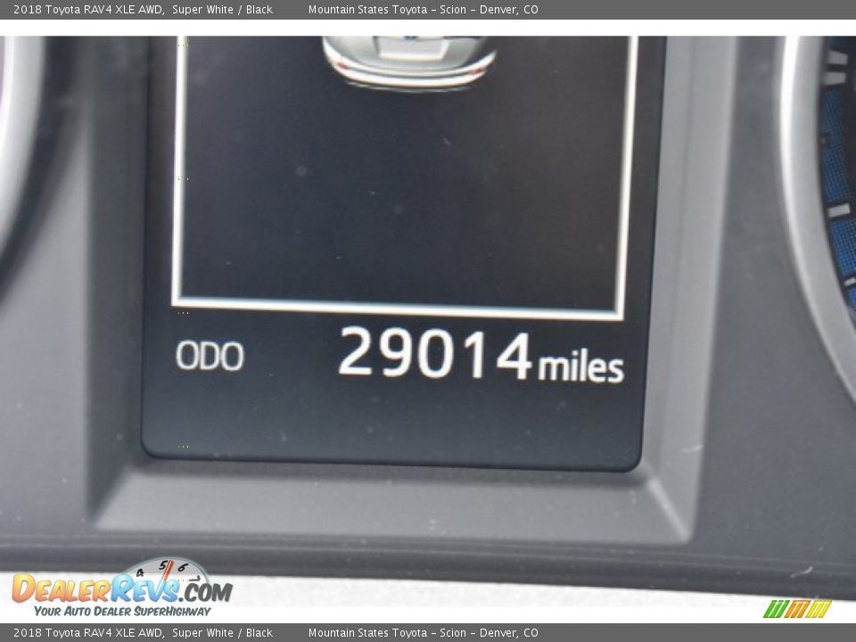 2018 Toyota RAV4 XLE AWD Super White / Black Photo #30