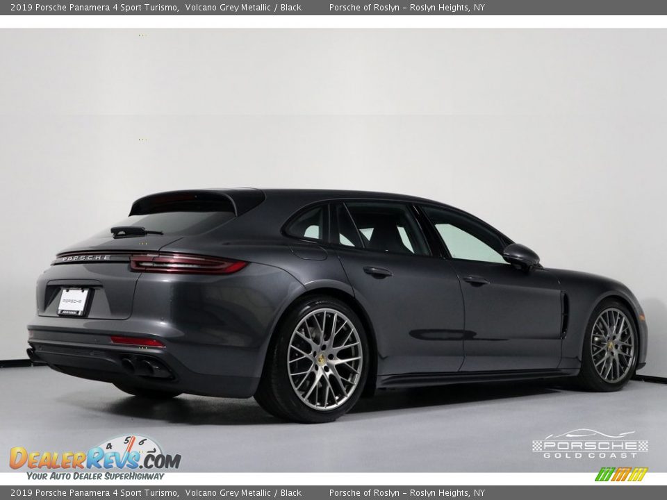 2019 Porsche Panamera 4 Sport Turismo Volcano Grey Metallic / Black Photo #8