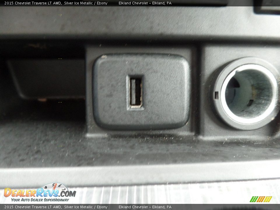 2015 Chevrolet Traverse LT AWD Silver Ice Metallic / Ebony Photo #31