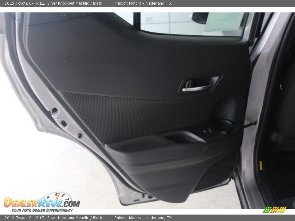 2019 Toyota C-HR LE Silver Knockout Metallic / Black Photo #16