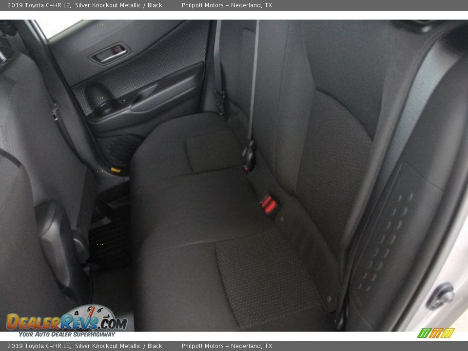2019 Toyota C-HR LE Silver Knockout Metallic / Black Photo #17
