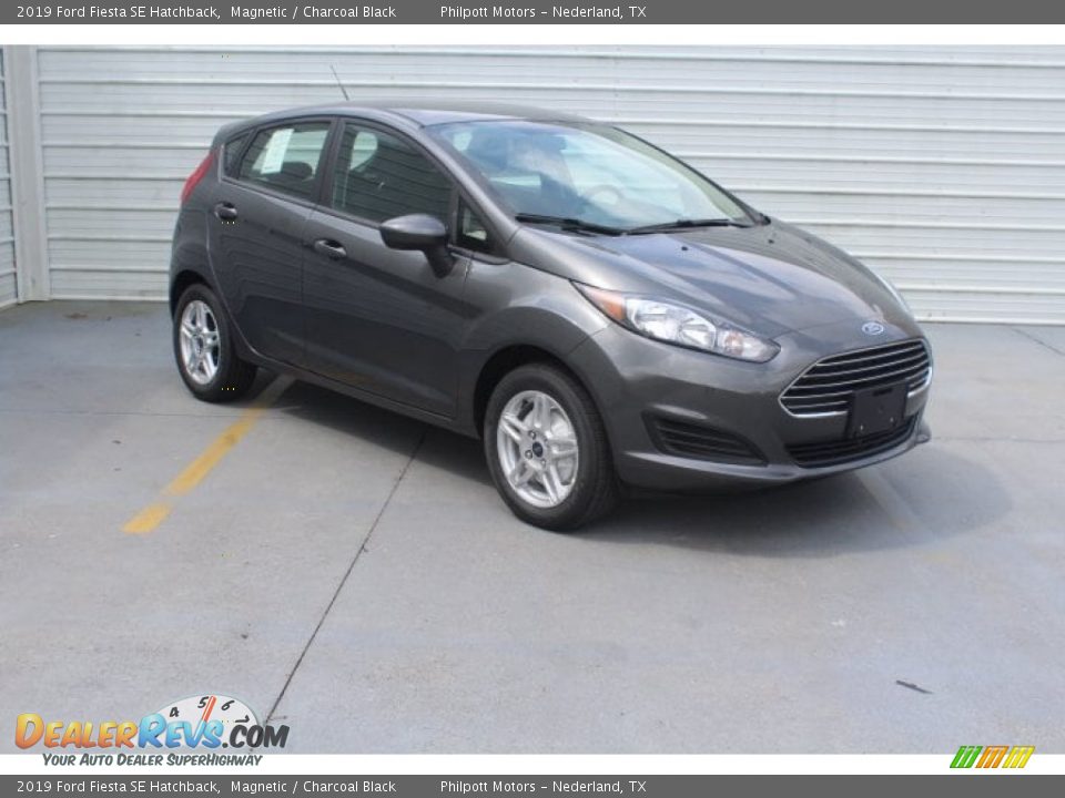 2019 Ford Fiesta SE Hatchback Magnetic / Charcoal Black Photo #2