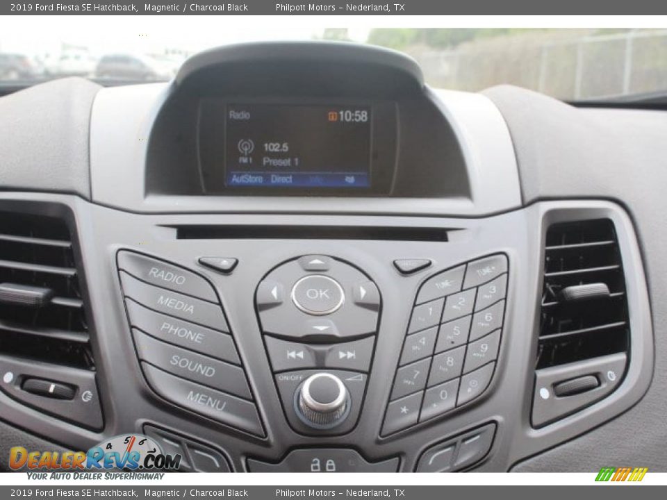 Controls of 2019 Ford Fiesta SE Hatchback Photo #11