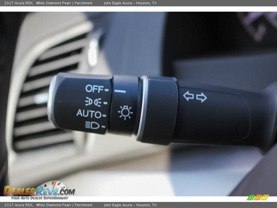 2017 Acura RDX White Diamond Pearl / Parchment Photo #34