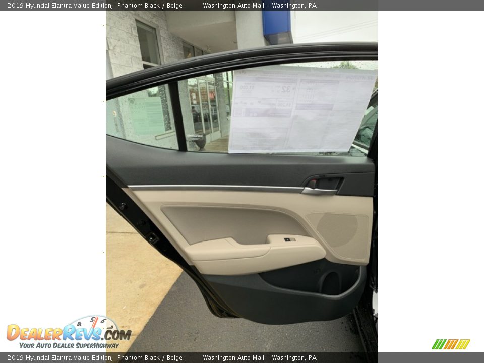 2019 Hyundai Elantra Value Edition Phantom Black / Beige Photo #17