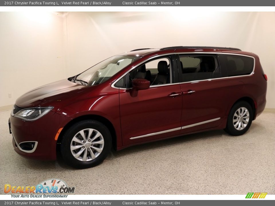 2017 Chrysler Pacifica Touring L Velvet Red Pearl / Black/Alloy Photo #3