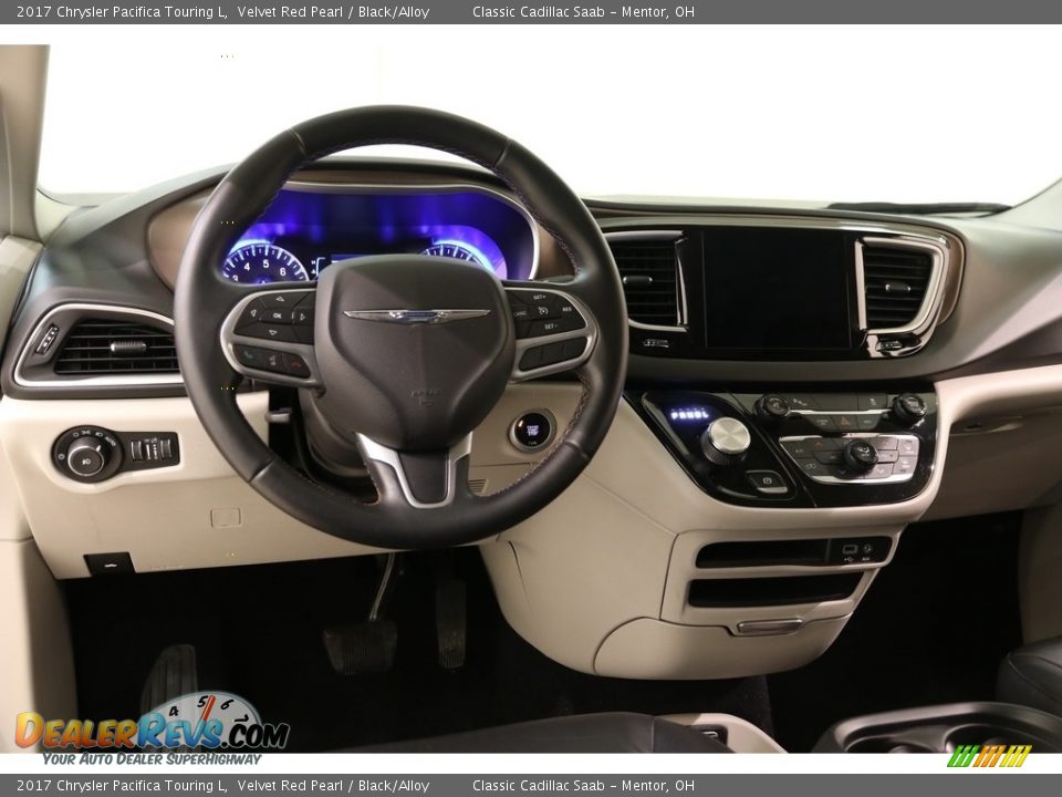 2017 Chrysler Pacifica Touring L Velvet Red Pearl / Black/Alloy Photo #6
