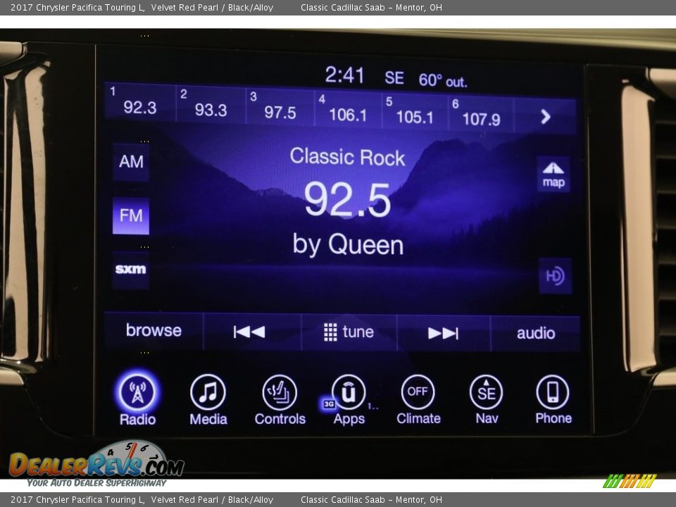 2017 Chrysler Pacifica Touring L Velvet Red Pearl / Black/Alloy Photo #10