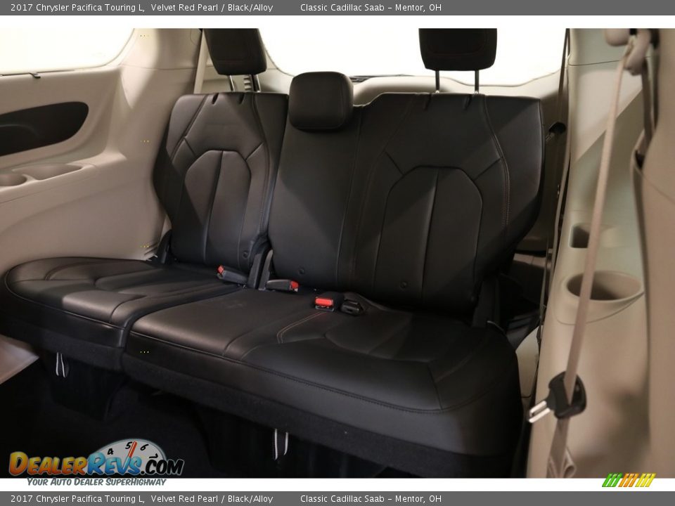 2017 Chrysler Pacifica Touring L Velvet Red Pearl / Black/Alloy Photo #24
