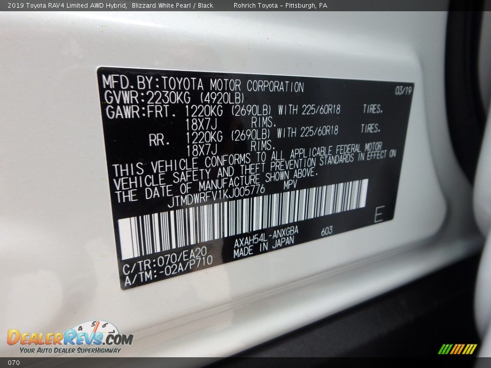 Toyota Color Code 070 Blizzard White Pearl