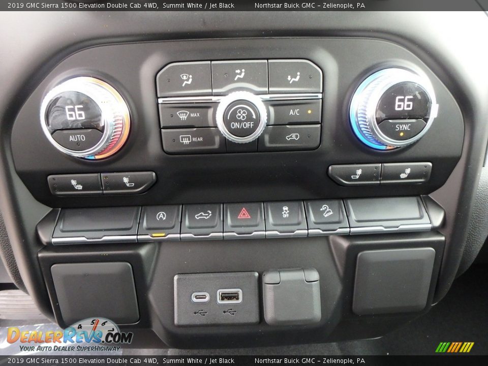 Controls of 2019 GMC Sierra 1500 Elevation Double Cab 4WD Photo #19