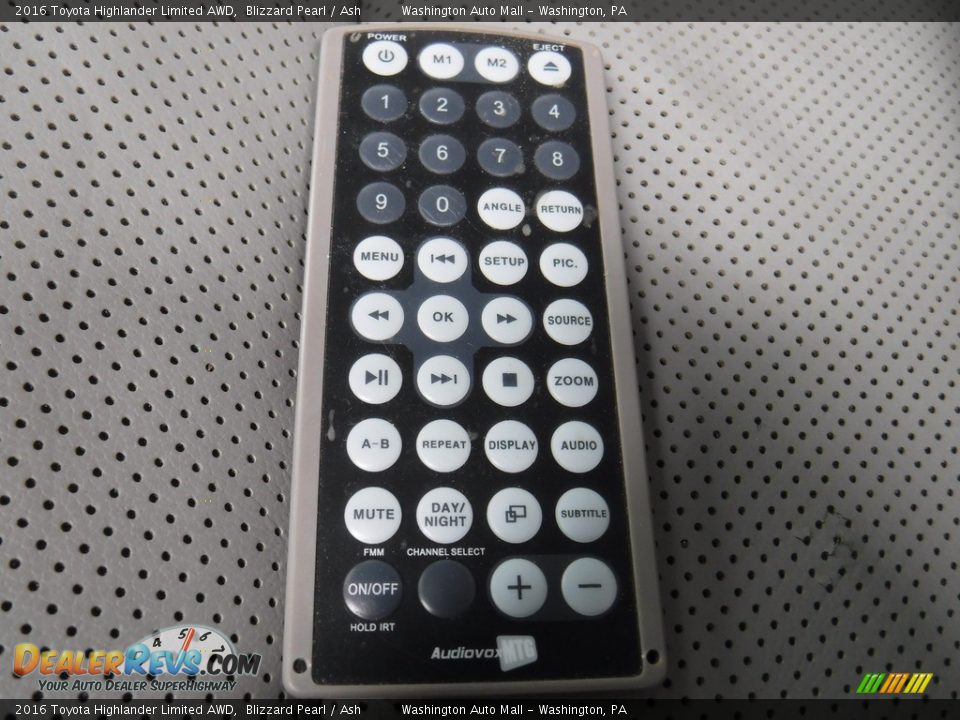 2016 Toyota Highlander Limited AWD Blizzard Pearl / Ash Photo #12