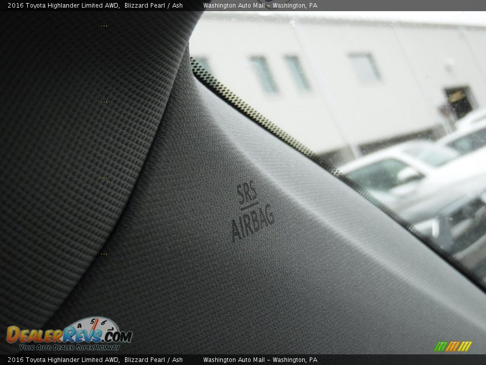 2016 Toyota Highlander Limited AWD Blizzard Pearl / Ash Photo #24