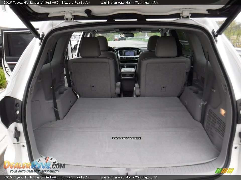 2016 Toyota Highlander Limited AWD Blizzard Pearl / Ash Photo #28