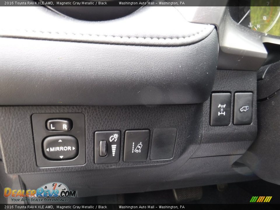 2016 Toyota RAV4 XLE AWD Magnetic Gray Metallic / Black Photo #13