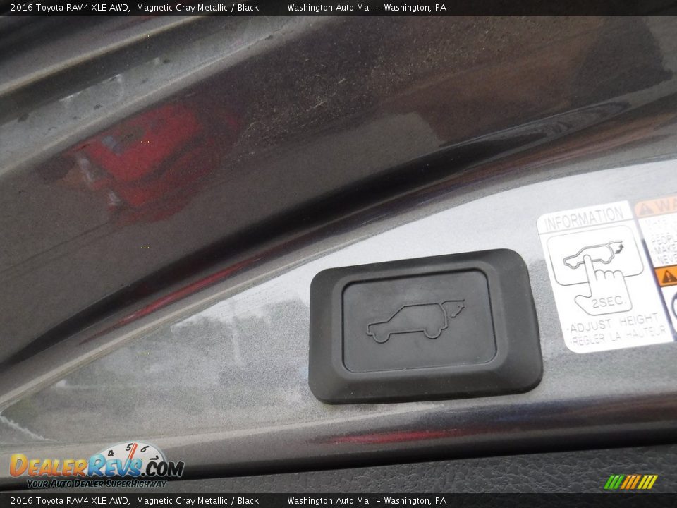 2016 Toyota RAV4 XLE AWD Magnetic Gray Metallic / Black Photo #23