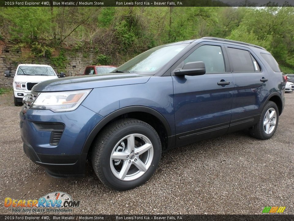 Front 3/4 View of 2019 Ford Explorer 4WD Photo #7