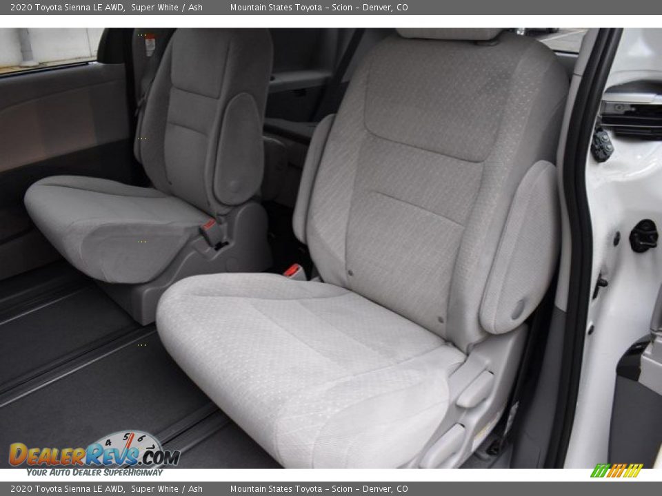 Rear Seat of 2020 Toyota Sienna LE AWD Photo #9
