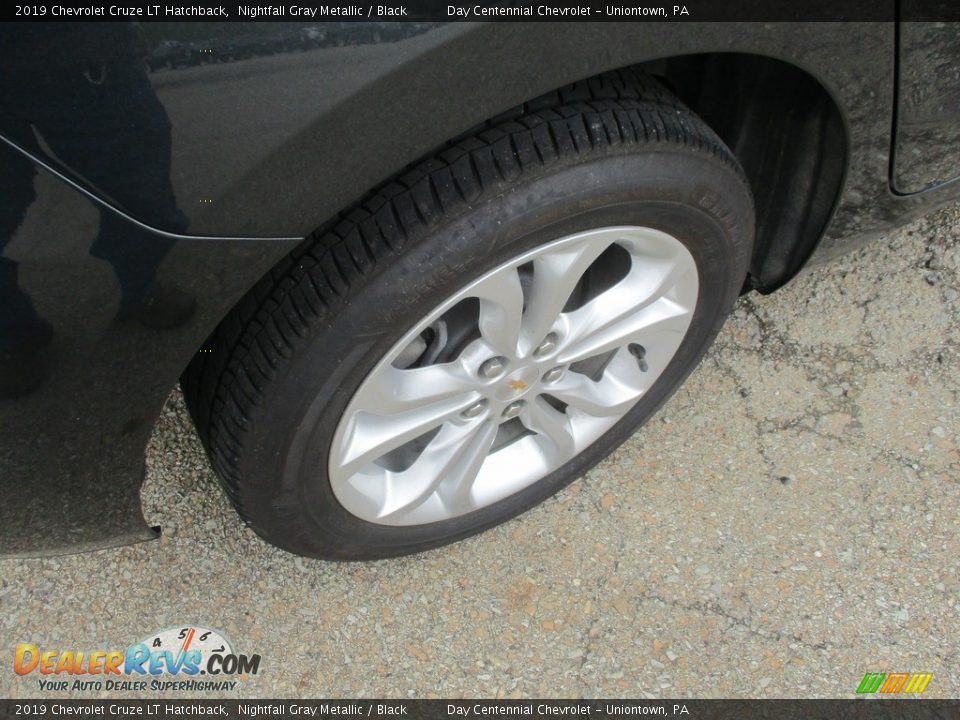 2019 Chevrolet Cruze LT Hatchback Nightfall Gray Metallic / Black Photo #9