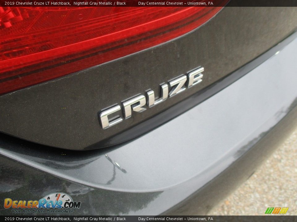 2019 Chevrolet Cruze LT Hatchback Nightfall Gray Metallic / Black Photo #10