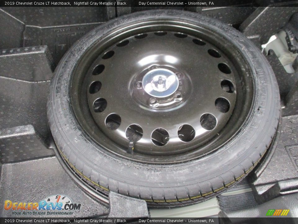 2019 Chevrolet Cruze LT Hatchback Nightfall Gray Metallic / Black Photo #13